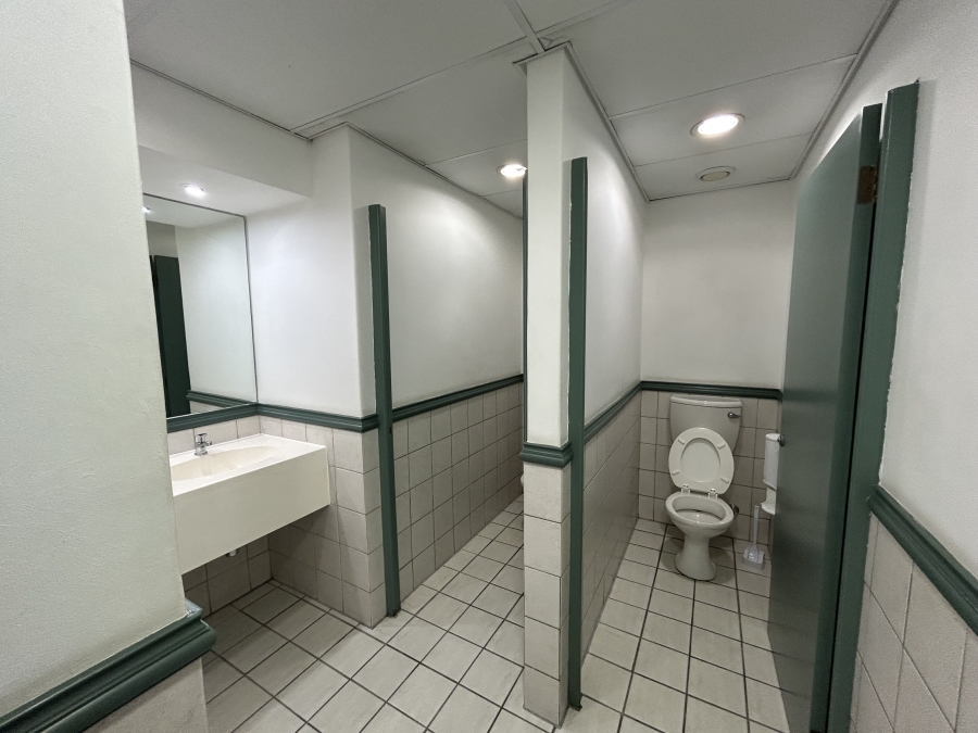 To Let Commercial Property for Rent in Tokai Western Cape
